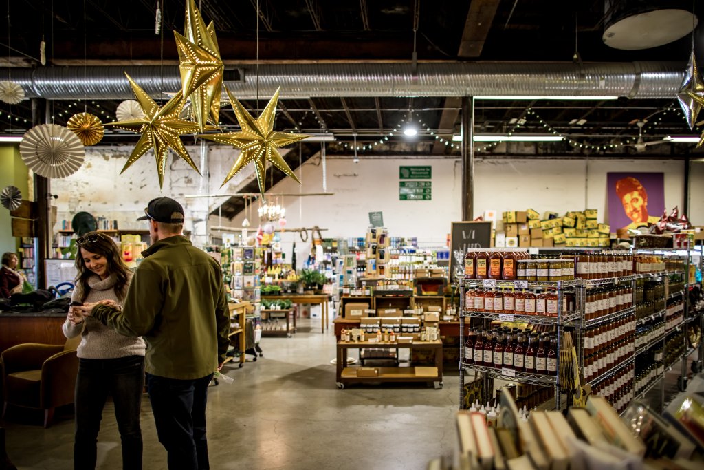 Pour & Explore with Friends in Beloit