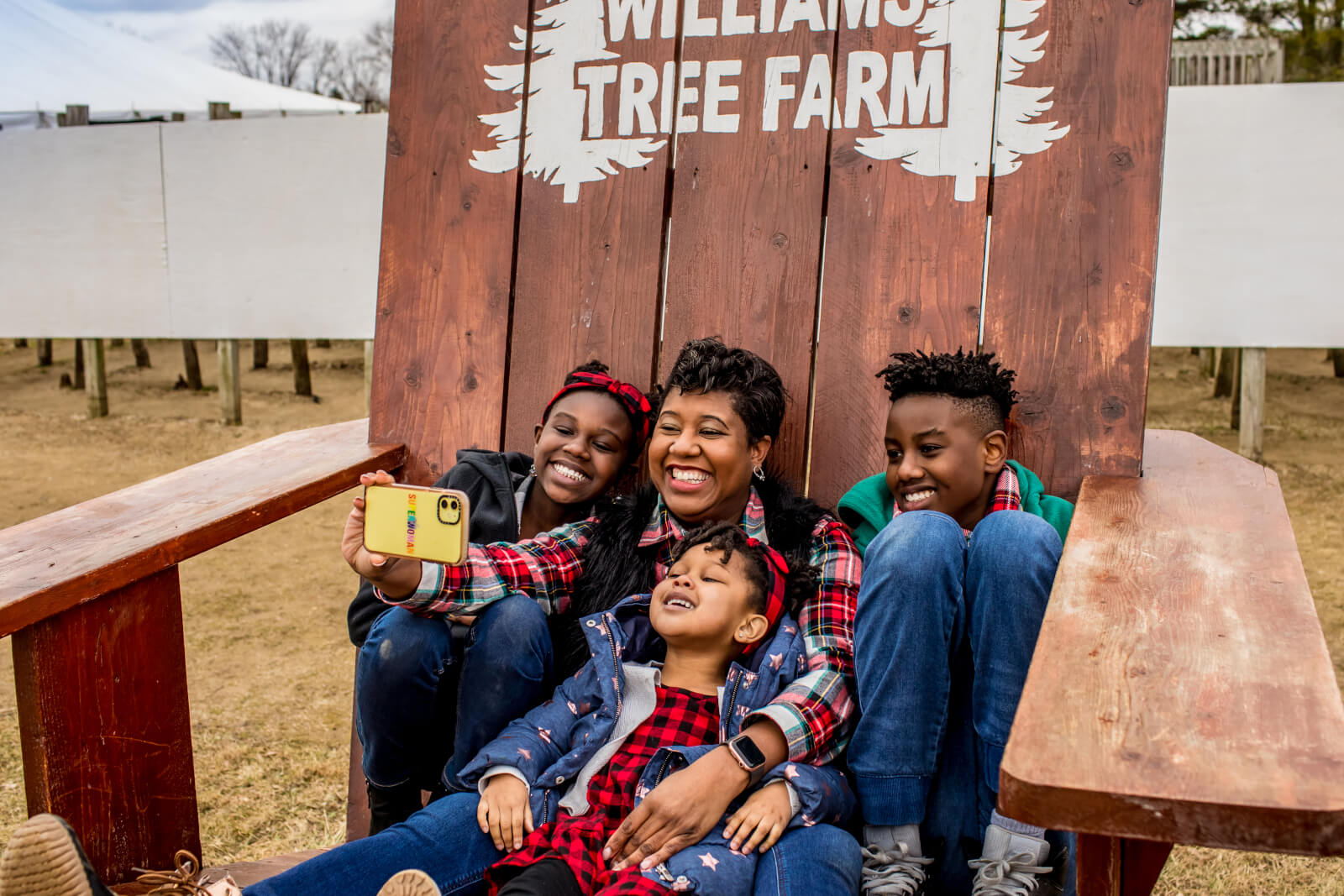 8 Sweater Weather Selfie Spots in the Stateline Area